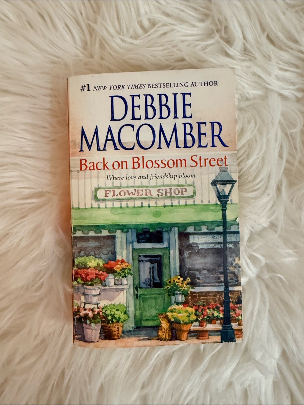 💫10/$25 • Back On Blossom Street Paperback by Debbie Macomber